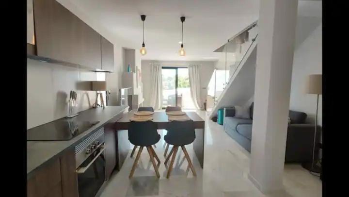 Urb Jardines De Sotogrande Duplex, 120 M2公寓 外观 照片