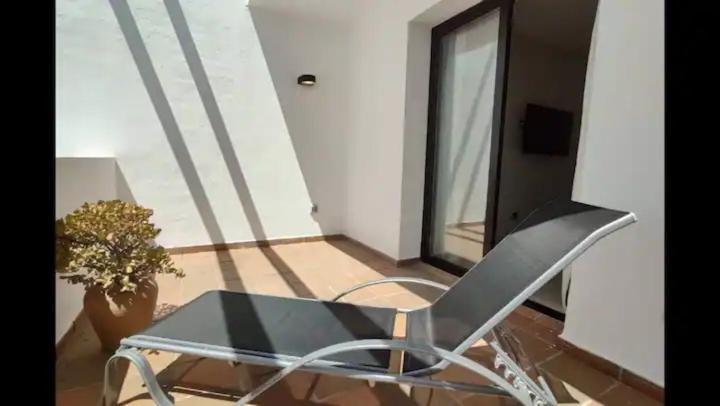 Urb Jardines De Sotogrande Duplex, 120 M2公寓 外观 照片