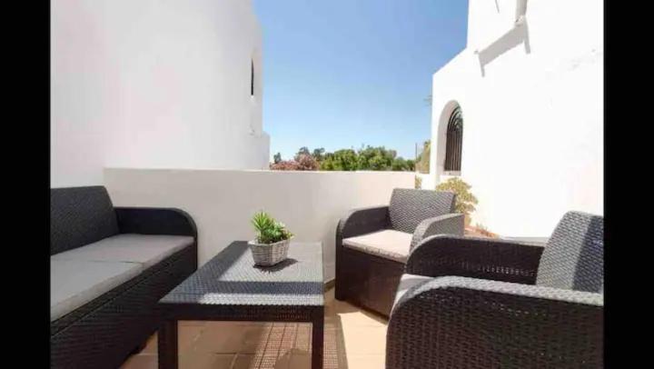 Urb Jardines De Sotogrande Duplex, 120 M2公寓 外观 照片