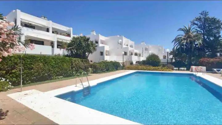 Urb Jardines De Sotogrande Duplex, 120 M2公寓 外观 照片