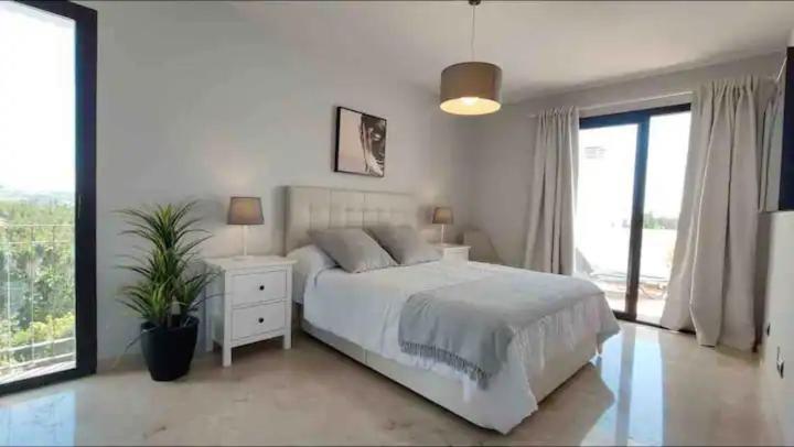 Urb Jardines De Sotogrande Duplex, 120 M2公寓 外观 照片